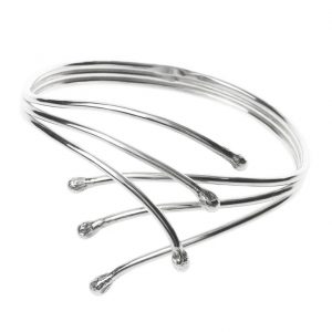 Willow - Stelt armband med silverkulor